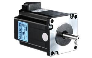 力矩2.8N.m，轉(zhuǎn)動(dòng)慣量680應(yīng)選哪個(gè)型號(hào)的步進(jìn)電機(jī)？